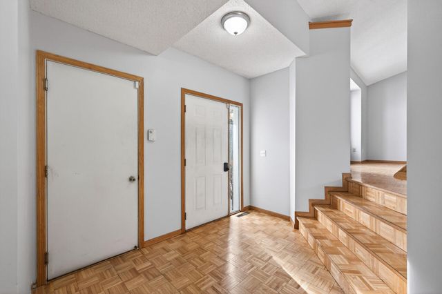 13630 58th Avenue N, Plymouth, MN 55446