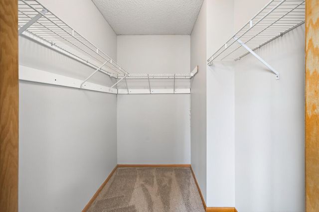 13630 58th Avenue N, Plymouth, MN 55446