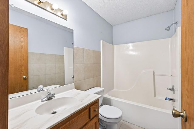 13630 58th Avenue N, Plymouth, MN 55446