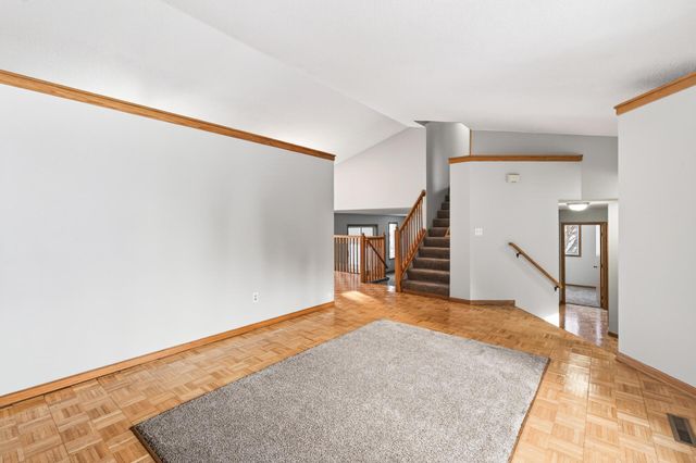 13630 58th Avenue N, Plymouth, MN 55446