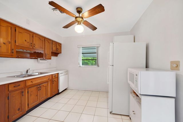 6340 WASHINGTON Street, Hollywood, FL 33023