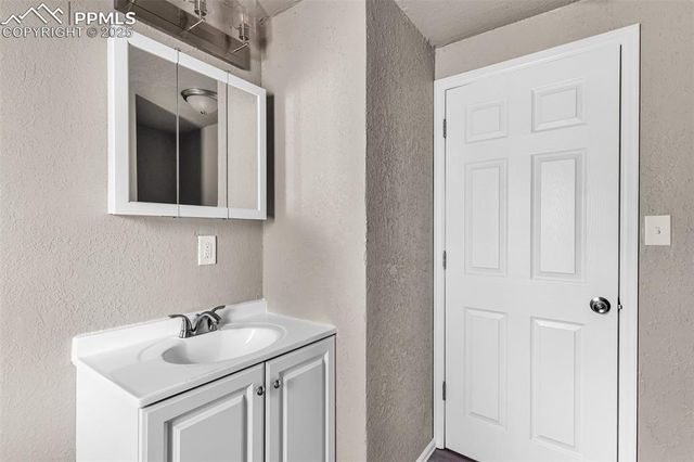 20 Wilmont Circle, Florence, CO 81226