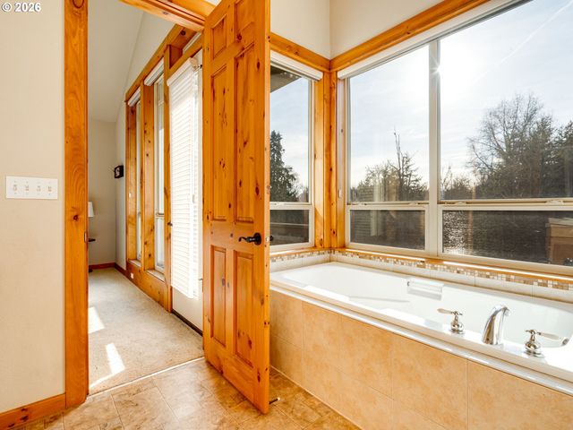 12800 Ne SALMON CREEK Ave C110, Vancouver, WA 98686