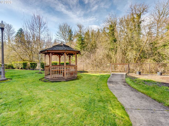 12800 Ne SALMON CREEK Ave C110, Vancouver, WA 98686