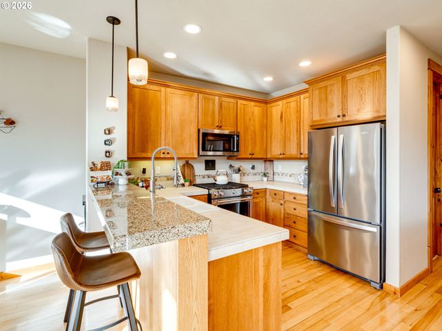 12800 Ne SALMON CREEK Ave C110, Vancouver, WA 98686