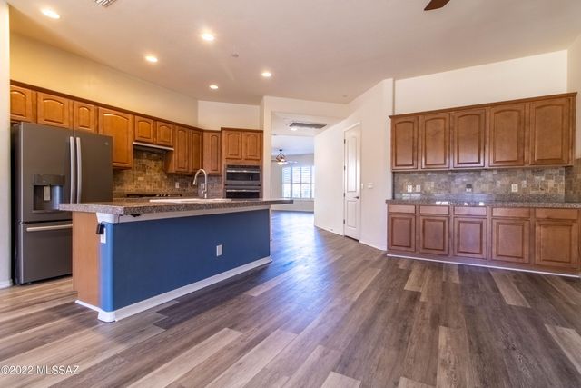 11877 N Mesquite Hollow Drive, Oro Valley, AZ 85737