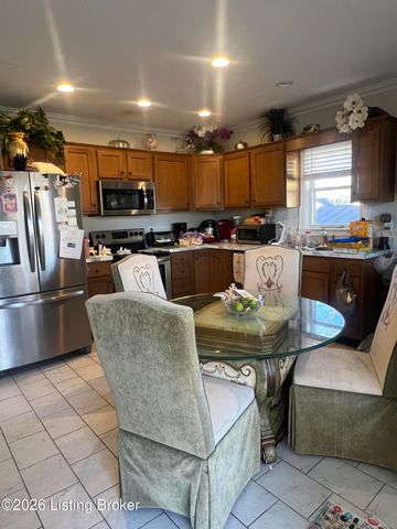 1434 Forest Dr, Louisville, KY 40219