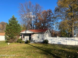 1434 Forest Dr, Louisville, KY 40219