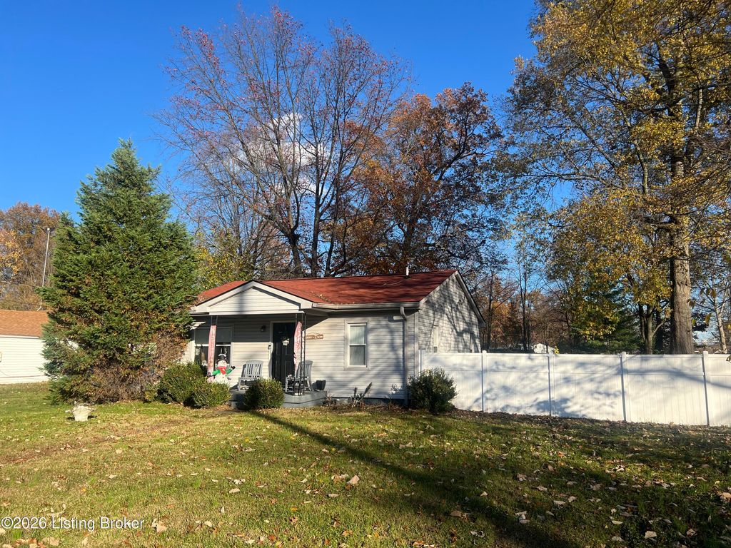 1434 Forest Dr, Louisville, KY 40219