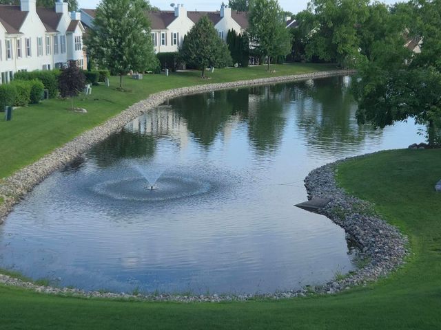 1501 Darien Lake Drive 208, Darien, IL 60561
