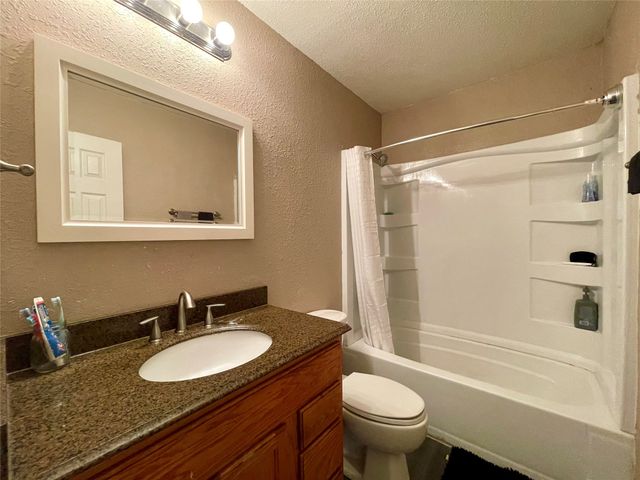 8541 Meadow Parkway Drive, Shreveport, LA 71108