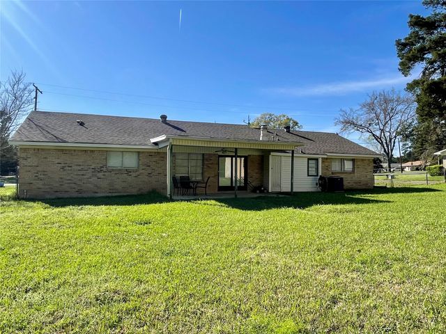 8541 Meadow Parkway Drive, Shreveport, LA 71108