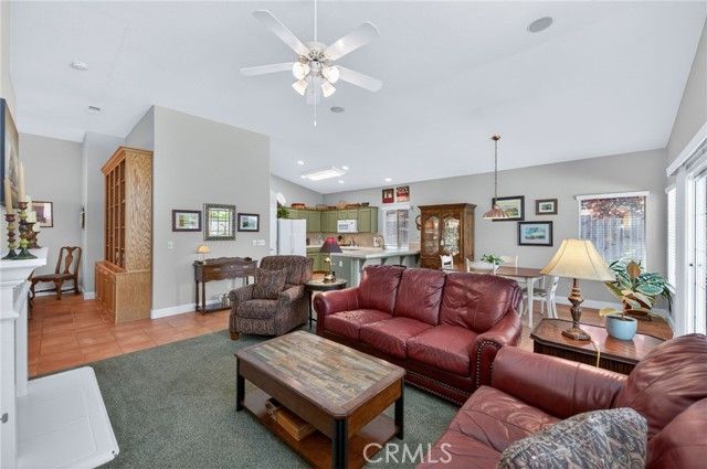 2329 Prescott, Clovis, CA 93619