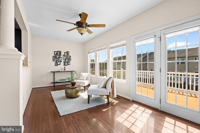 25741 CLAIRMONT MANOR SQ, Aldie, VA 20105
