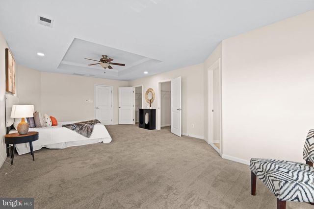 25741 CLAIRMONT MANOR SQ, Aldie, VA 20105