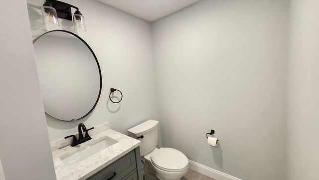 10 Mcclellan Dr, Plymouth, MA 02360
