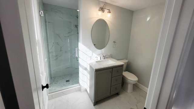 10 Mcclellan Dr, Plymouth, MA 02360