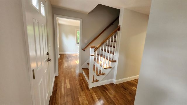 10 Mcclellan Dr, Plymouth, MA 02360