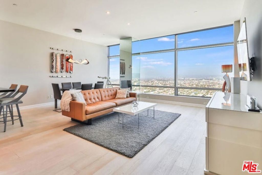 900 W Olympic Boulevard 34D, Los Angeles, CA 90015 — exterior