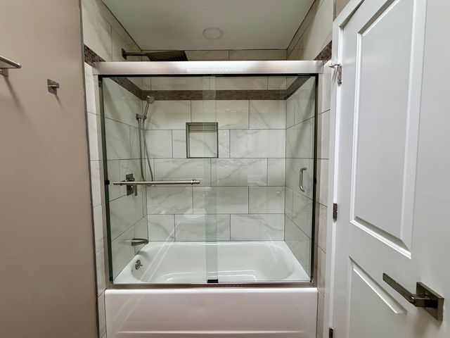 54 Brantwood Avenue, Elk Grove Village, IL 60007