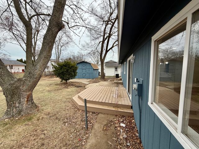 54 Brantwood Avenue, Elk Grove Village, IL 60007