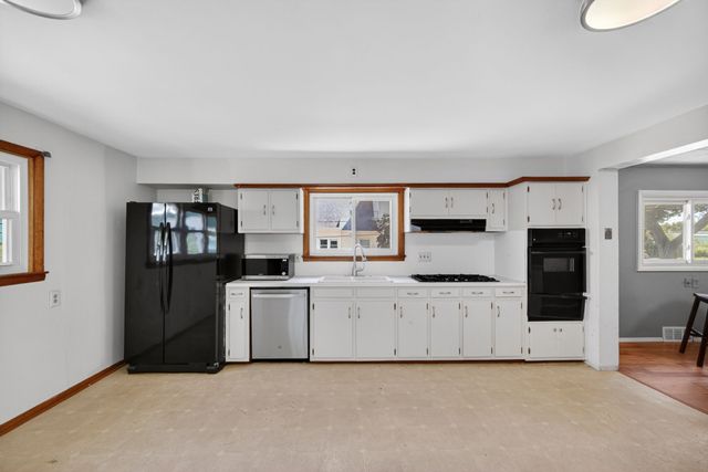 123 7th Street, West Des Moines, IA 50265