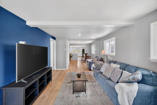 123 7th Street, West Des Moines, IA 50265