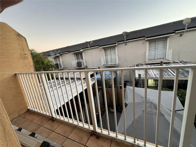 7701 W 36th Ave 3, Hialeah, FL 33018