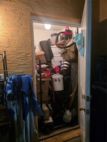 7701 W 36th Ave 3, Hialeah, FL 33018