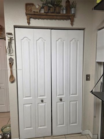 7701 W 36th Ave 3, Hialeah, FL 33018