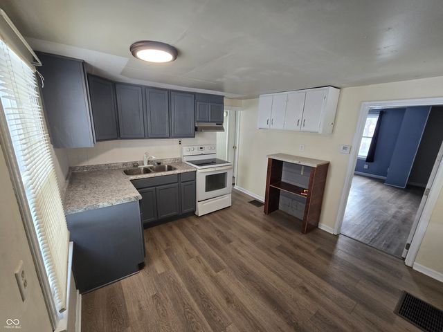 3059 S Lockburn Street, Indianapolis, IN 46221