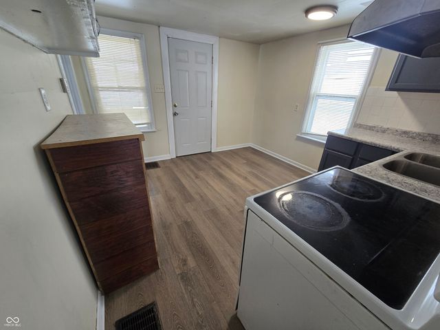 3059 S Lockburn Street, Indianapolis, IN 46221