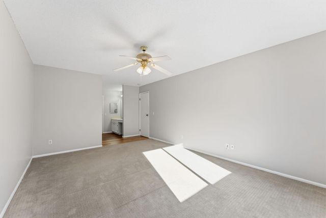 10311 Cedar Lake Road 103, Minnetonka, MN 55305