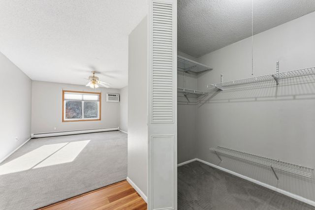 10311 Cedar Lake Road 103, Minnetonka, MN 55305