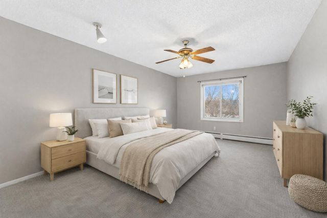 10311 Cedar Lake Road 103, Minnetonka, MN 55305