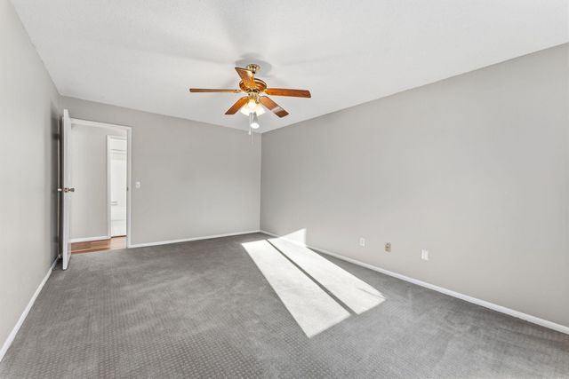 10311 Cedar Lake Road 103, Minnetonka, MN 55305