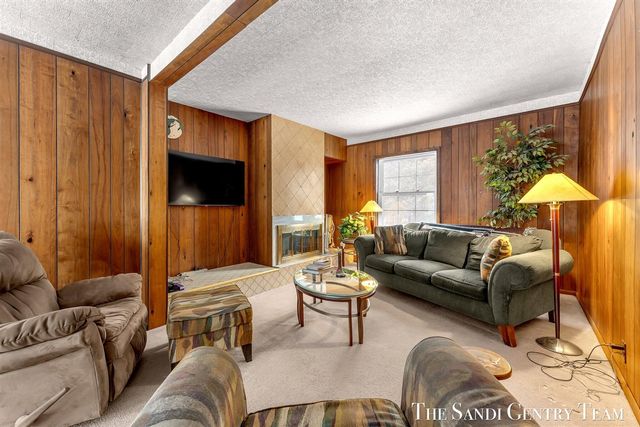 12893 112th Avenue, Grand Haven, MI 49417