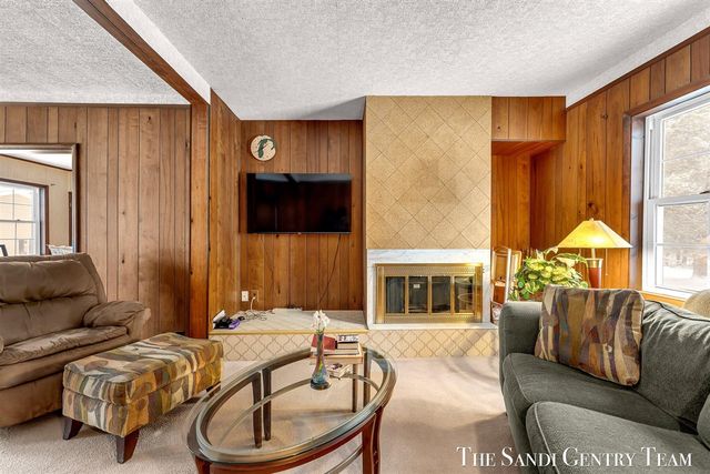 12893 112th Avenue, Grand Haven, MI 49417