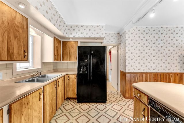 12893 112th Avenue, Grand Haven, MI 49417