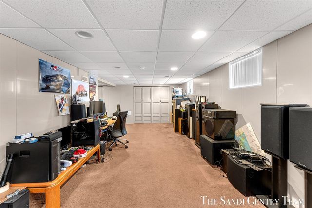 12893 112th Avenue, Grand Haven, MI 49417