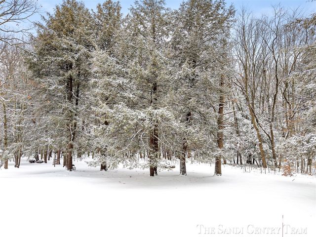 12893 112th Avenue, Grand Haven, MI 49417