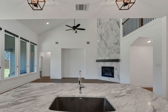 7121 Talon Drive, Fort Worth, TX 76179