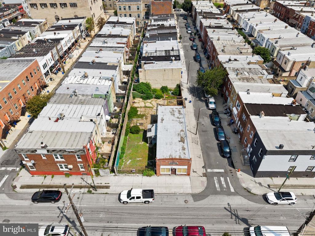1542 S HOLLYWOOD ST, Philadelphia, PA 19146