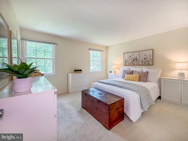 236 GREENVIEW RD, Yardley, PA 19067