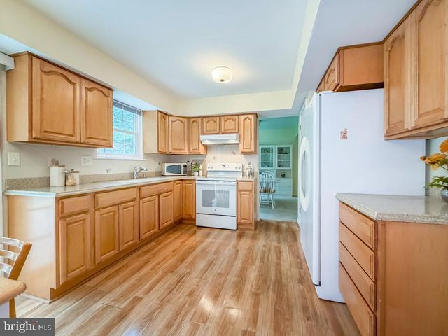 236 GREENVIEW RD, Yardley, PA 19067
