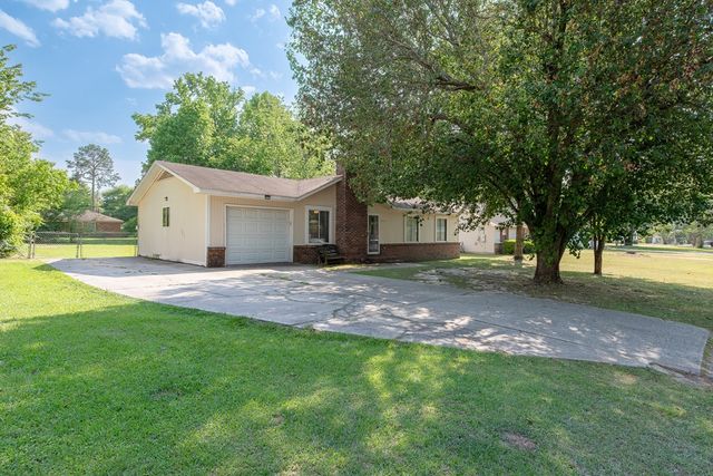 2310 Aberdeen, Dothan, AL 36301
