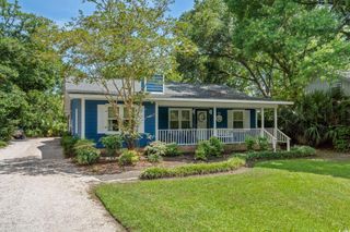 346 Middleton Dr., Pawleys Island, SC 29585