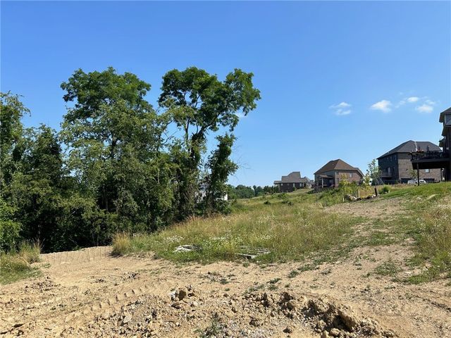 3055 Chestnut Ridge Dr, Jefferson Hills, PA 15025