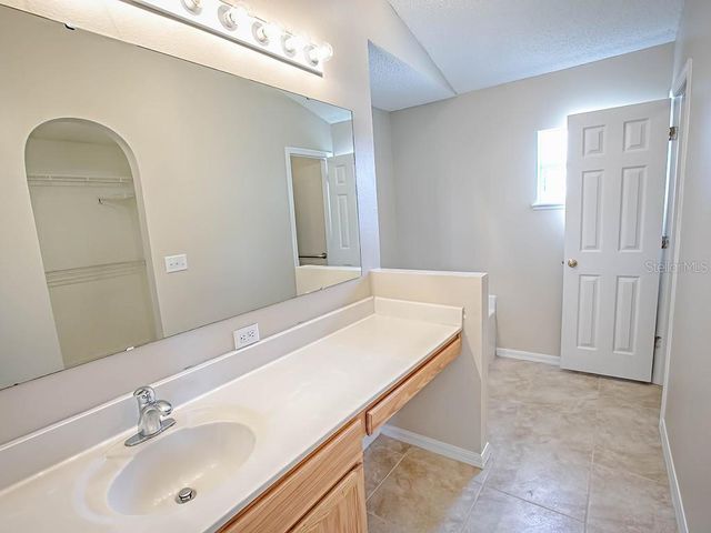 2139 SANDRIDGE CIRCLE, Eustis, FL 32726