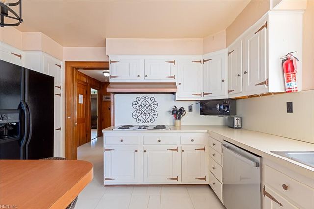 2004 E Ocean View AVE, Norfolk, VA 23503